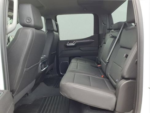 Used 2025 Chevrolet Silverado 1500 LTZ AWD/4WD image 14