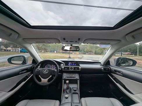 Used 2015 Lexus IS 250 image 15