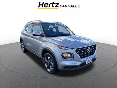 Used 2025 Hyundai Venue SEL image 1