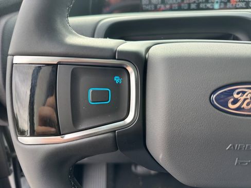 New 2025 Ford Expedition Active image 34