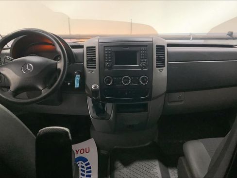 Used 2017 Mercedes-Benz Sprinter 2500 image 15