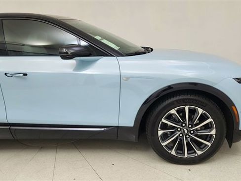 Used 2025 Cadillac Lyriq Sport image 7