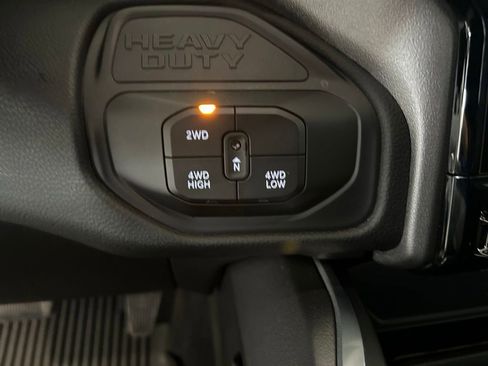 Used 2025 RAM 2500 Laramie AWD/4WD image 53
