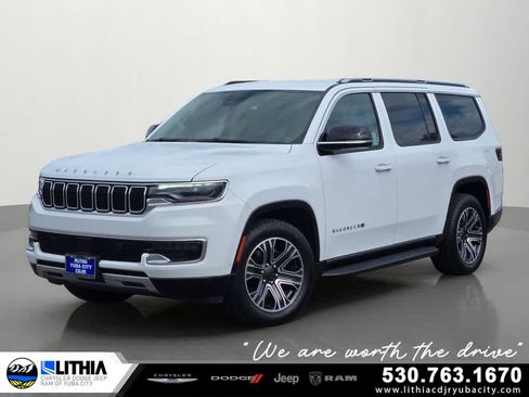 Used 2024 Jeep Wagoneer Series II w/ Flexible Seating Group AWD/4WD image 1