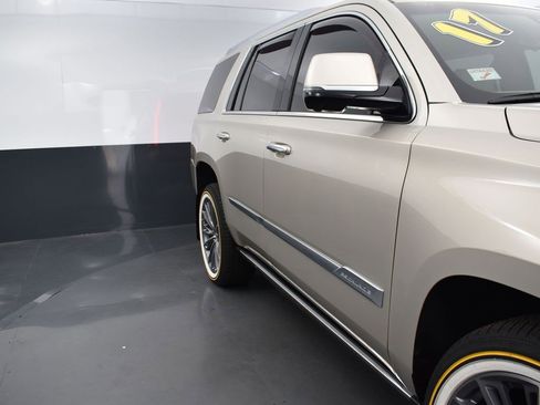 Used 2017 Cadillac Escalade Platinum image 43