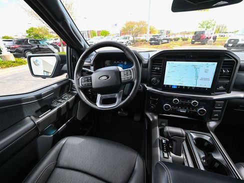 Used 2025 Ford F150 Lariat AWD/4WD image 32
