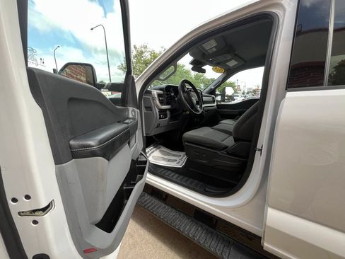Used 2024 Ford F350 XLT AWD/4WD image 10