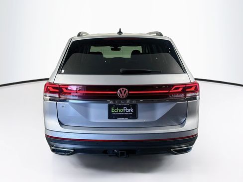 Used 2026 Volkswagen Atlas SE FWD image 7
