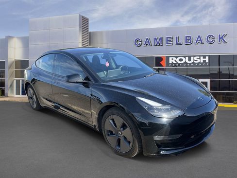 Used 2022 Tesla Model 3 Long Range AWD/4WD image 3