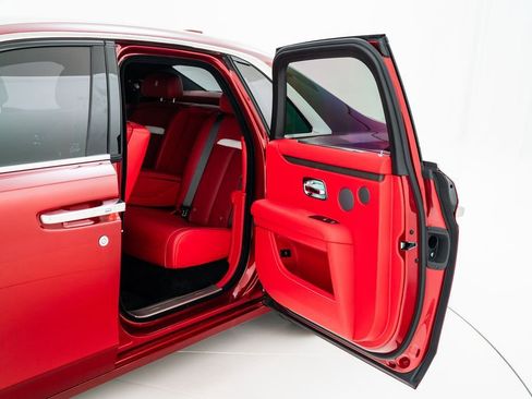 Used 2024 Rolls-Royce Ghost AWD/4WD image 37