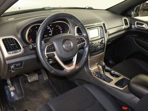 Used 2017 Jeep Grand Cherokee Laredo w/ Quick Order Package 23E image 27