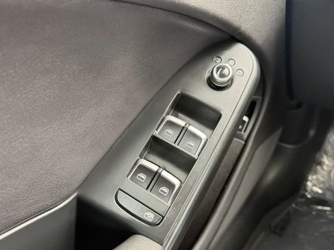 Used 2015 Audi A4 Premium w/ Audi MMI Navigation image 25