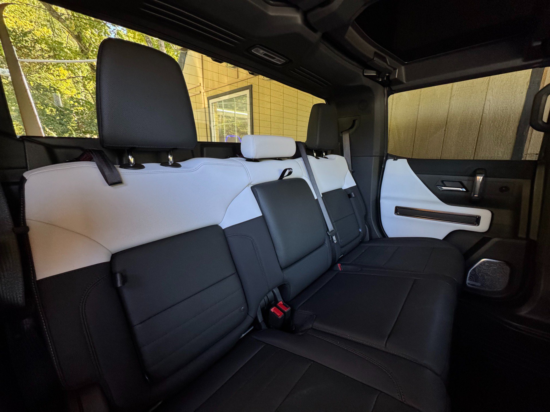 Used 2025 GMC Hummer EV 3X w/ Extreme Off-Road Package AWD/4WD image 42