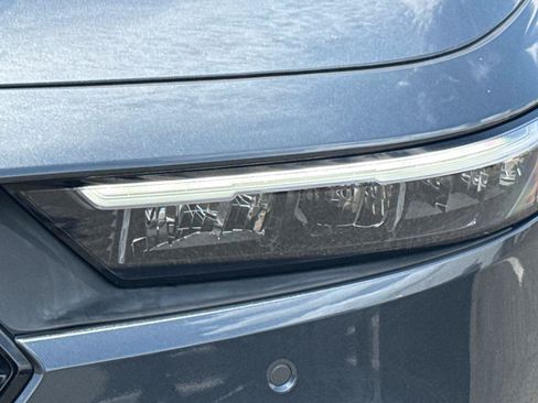 Used 2023 Honda Accord Touring image 10
