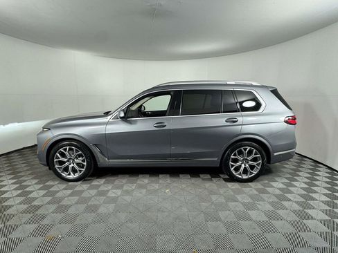 Used 2024 BMW X7 xDrive40i AWD/4WD image 11