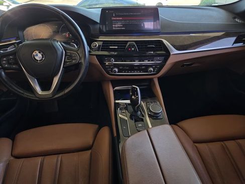 Used 2019 BMW 540i w/ Executive Package RWD image 6
