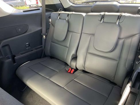 New 2026 Ford Explorer Active w/ Active Comfort Package image 24