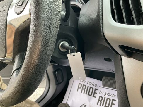 Used 2014 Ford Focus SE FWD image 28