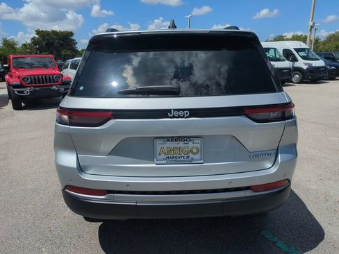 New 2026 Jeep Grand Cherokee Limited RWD image 6