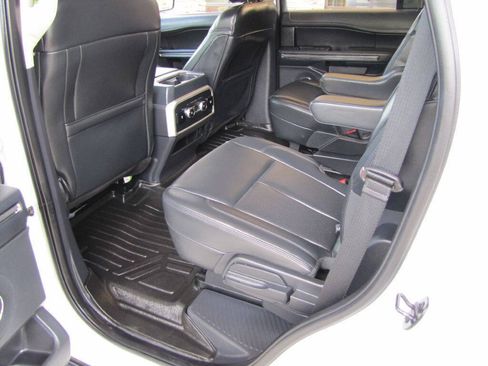 Used 2022 Ford Expedition XLT RWD image 19
