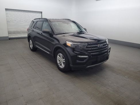 Used 2022 Ford Explorer XLT w/ Equipment Group 202A RWD image 13
