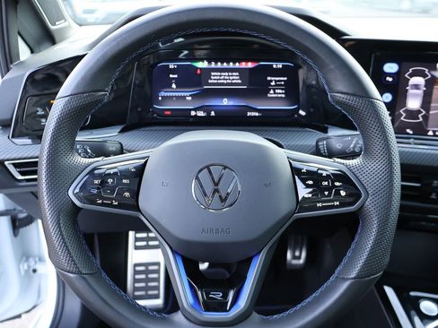 Certified 2024 Volkswagen Golf R image 35