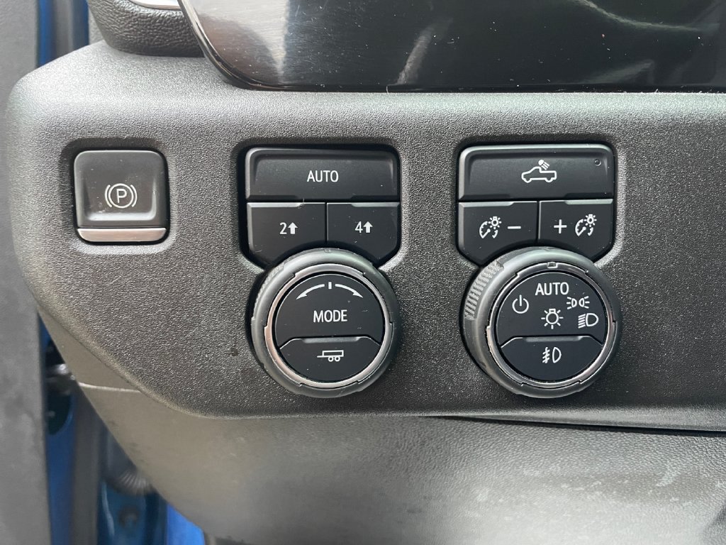 Used 2022 Chevrolet Silverado 1500 RST w/ LPO, Dark Essentials Package AWD/4WD image 36
