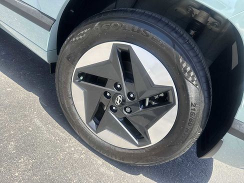 Used 2024 Hyundai Kona SEL FWD image 12