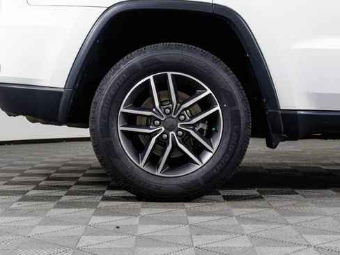 Used 2022 Jeep Grand Cherokee Limited image 41