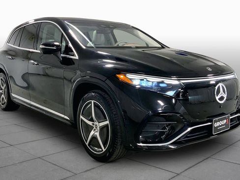 Used 2023 Mercedes-Benz EQS 580 4MATIC SUV image 2