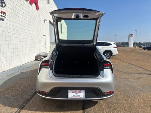 New 2026 Toyota Prius LE image 27