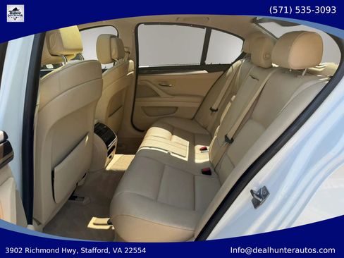 Used 2011 BMW 550i xDrive Sedan AWD/4WD image 17