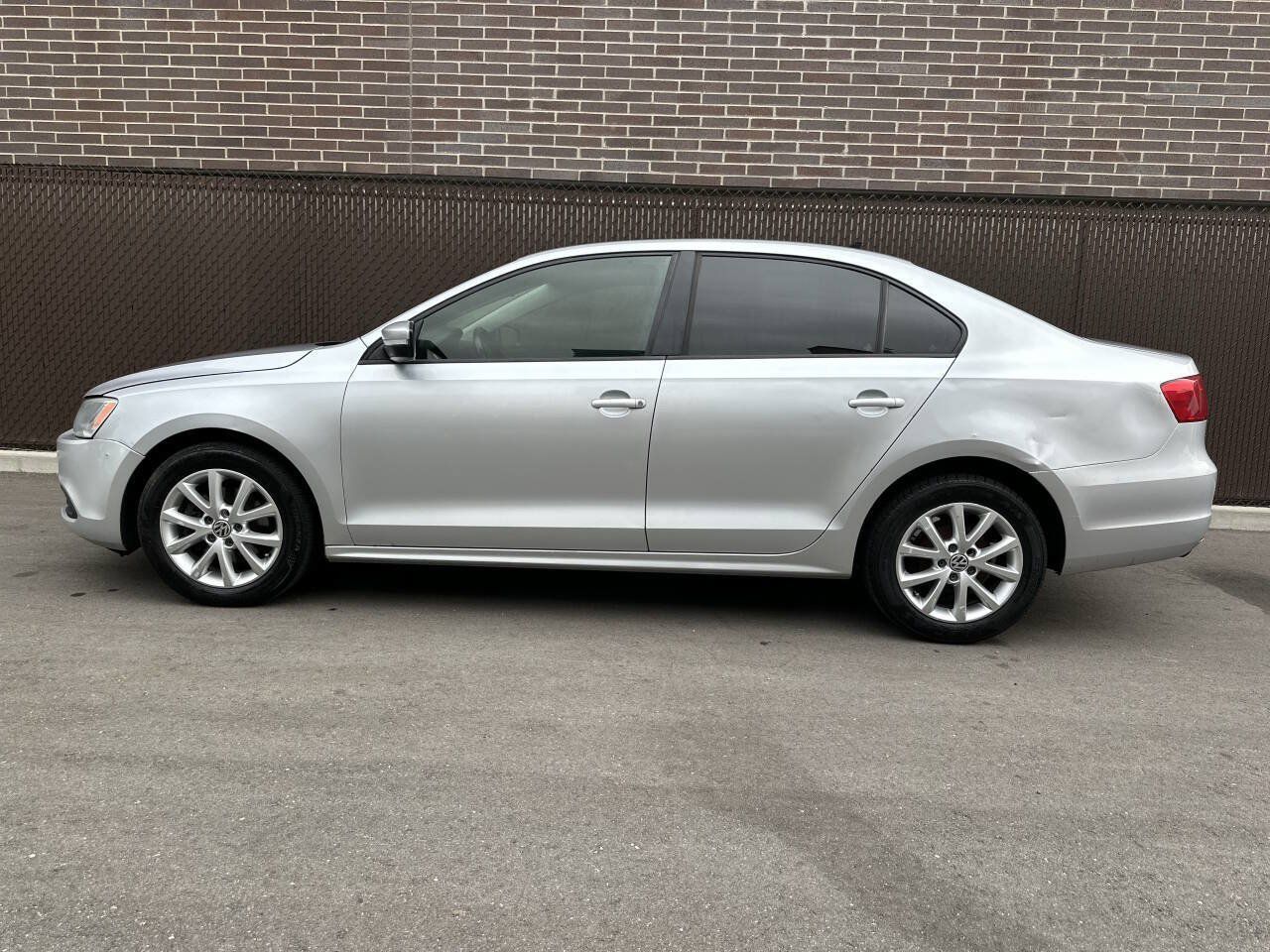 Used 2011 Volkswagen Jetta SE FWD image 7