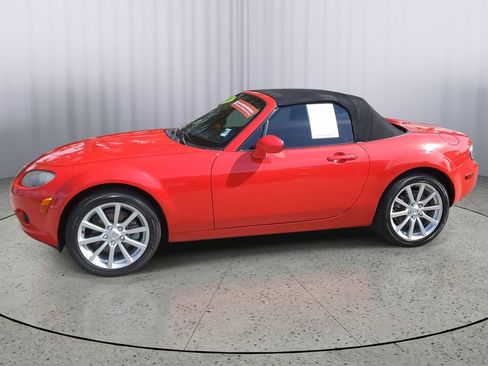 Used 2006 MAZDA MX-5 Miata Grand Touring image 7