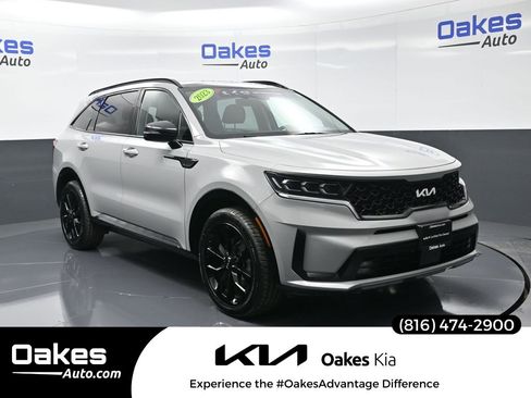 Certified 2023 Kia Sorento SX image 1