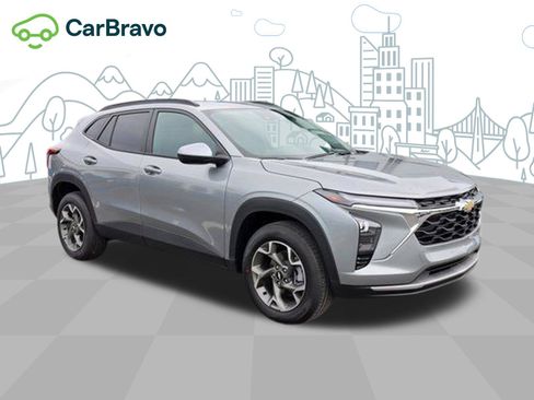 Certified 2025 Chevrolet Trax LT w/ Driver Confidence Package FWD image 1