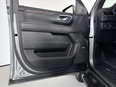 Used 2023 Chevrolet Tahoe Z71 w/ Luxury Package image 21