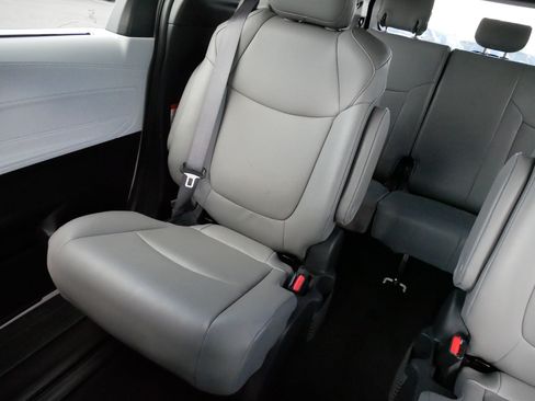 Certified 2025 Toyota Sienna XLE w/ XLE Plus Package AWD/4WD image 12