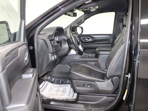 Used 2023 GMC Yukon XL SLT image 23