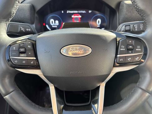 Used 2025 Ford Explorer Platinum w/ LUX Leather Package image 26