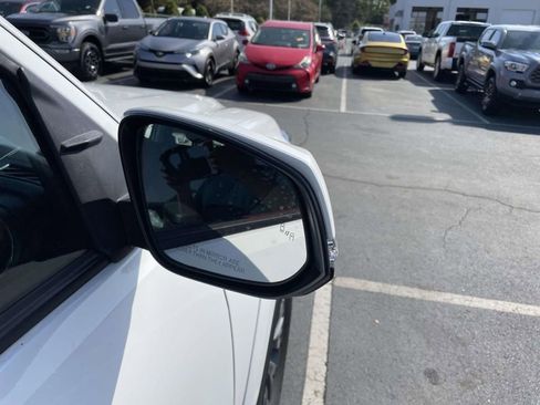 Used 2023 Toyota Tacoma SR5 w/ Technology Package image 31