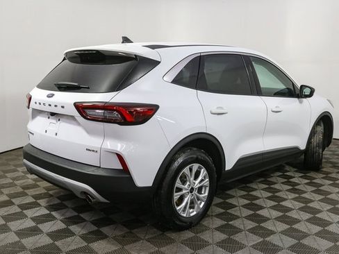 Used 2023 Ford Escape Active image 13