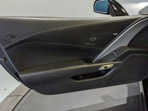 Used 2019 Chevrolet Corvette Stingray Convertible w/ 3LT Preferred Equipment Group image 22