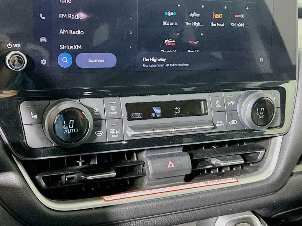 Certified 2025 Toyota Grand Highlander AWD image 14