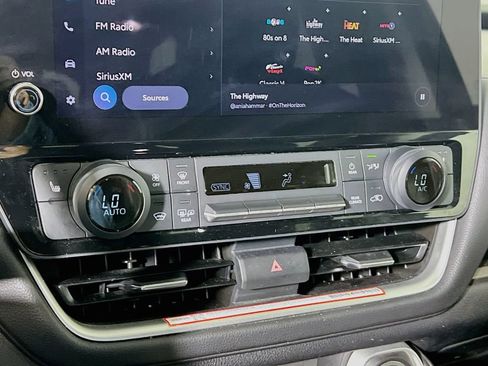 Certified 2025 Toyota Grand Highlander AWD image 14