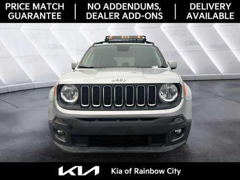 Used 2018 Jeep Renegade Latitude image 2