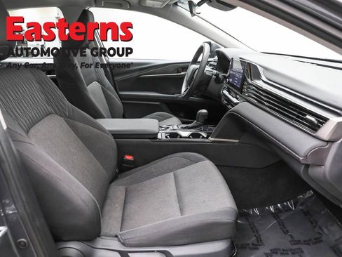 Used 2025 Toyota Camry LE FWD image 23