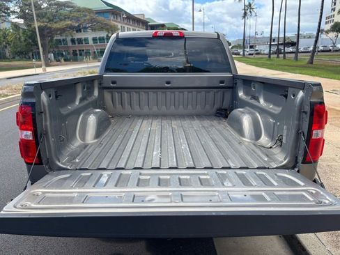 Used 2017 GMC Sierra 1500 2WD Crew Cab w/ Sierra Convenience Package image 17