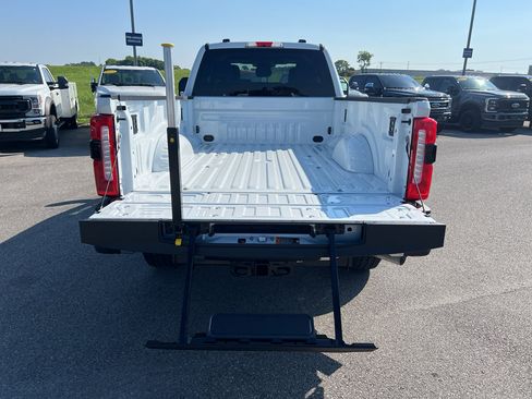New 2025 Ford F350 XLT w/ 360-Degree Camera Package image 17