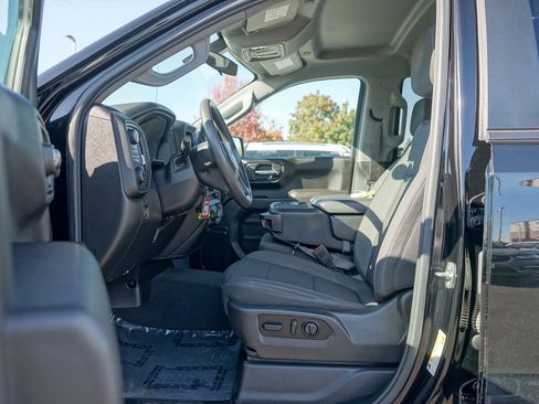 Used 2022 Chevrolet Silverado 1500 Custom Trail Boss w/ LPO, Dark Essentials Package image 13